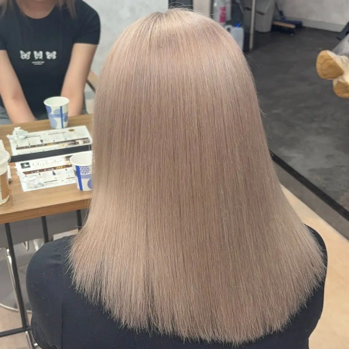 セミロング カラー 渋谷ハイトーン/ まぉまぉのヘアスタイル