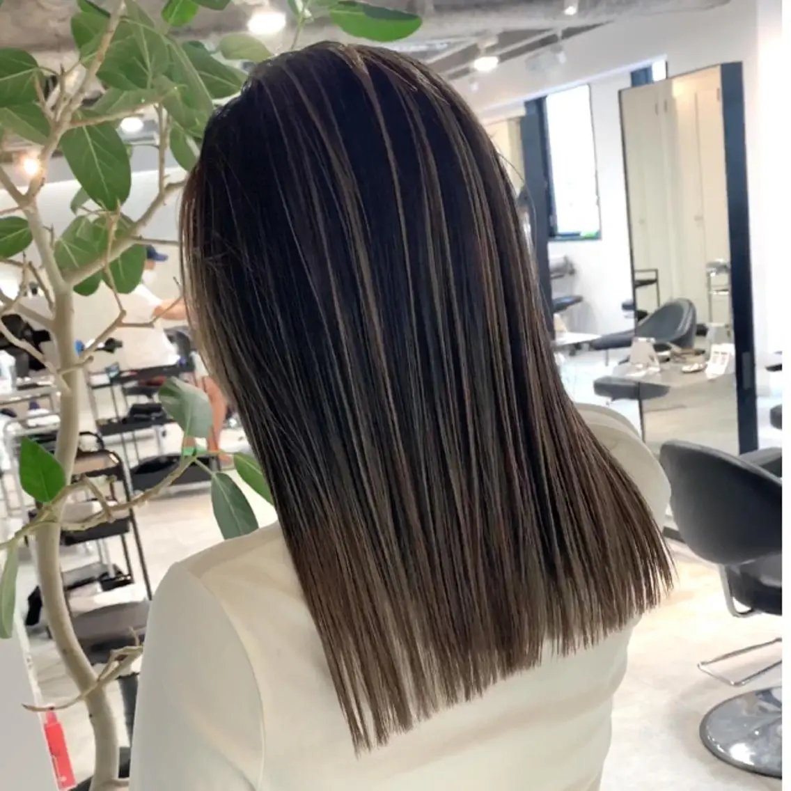 ロング レイヤーカット ロング 神戸でブリーチなら puty/レイヤーのヘアスタイル