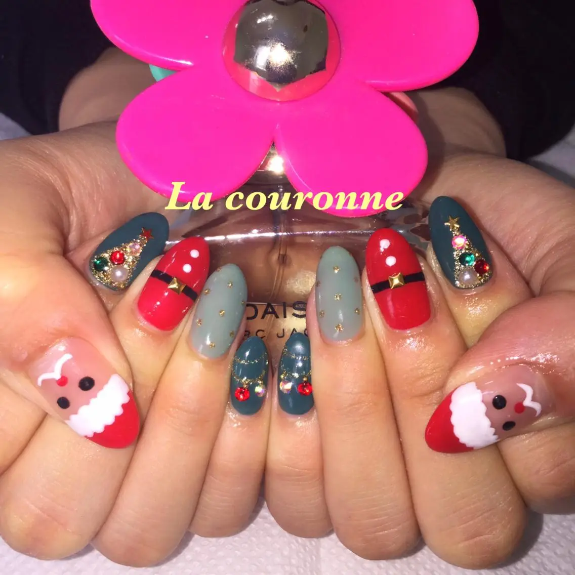 ネイル ハンドネイル Lacouronne NATSUMIのネイルデザイン