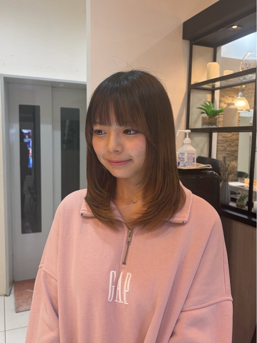 ミディアム 顔周りカット seek next／ ゆうな🎀のヘアスタイル