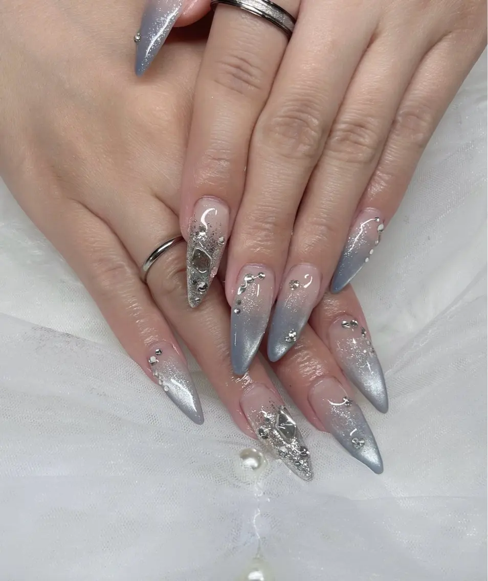 ネイル ハンドネイル YOLO NAILのネイルデザイン