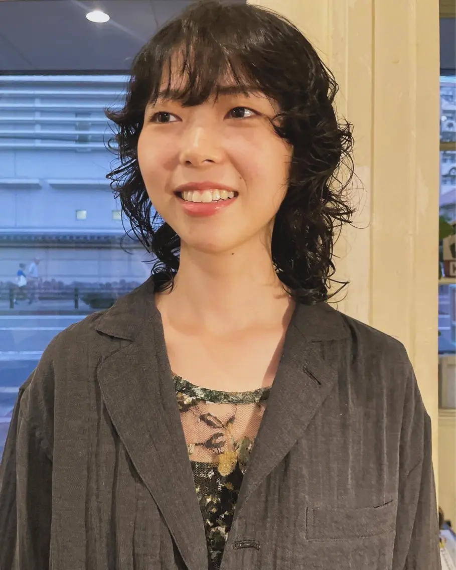 ミディアム パーマ ミディアムパーマ レイヤーカット カット パーマ Sourire西大分 ☘️いけだ あおいのヘアスタイル