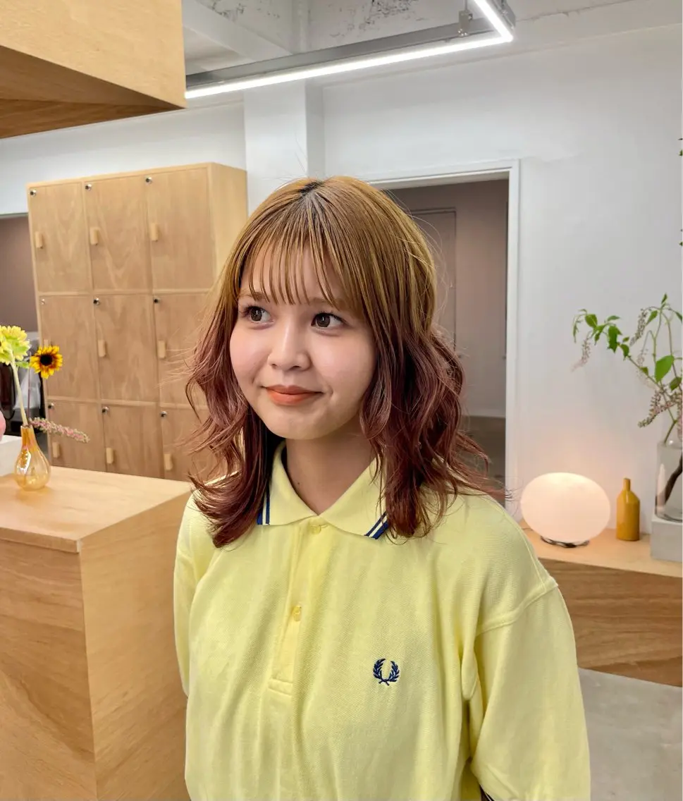 セミロング カラー ツートーンカラー 神田 凜音のヘアスタイル