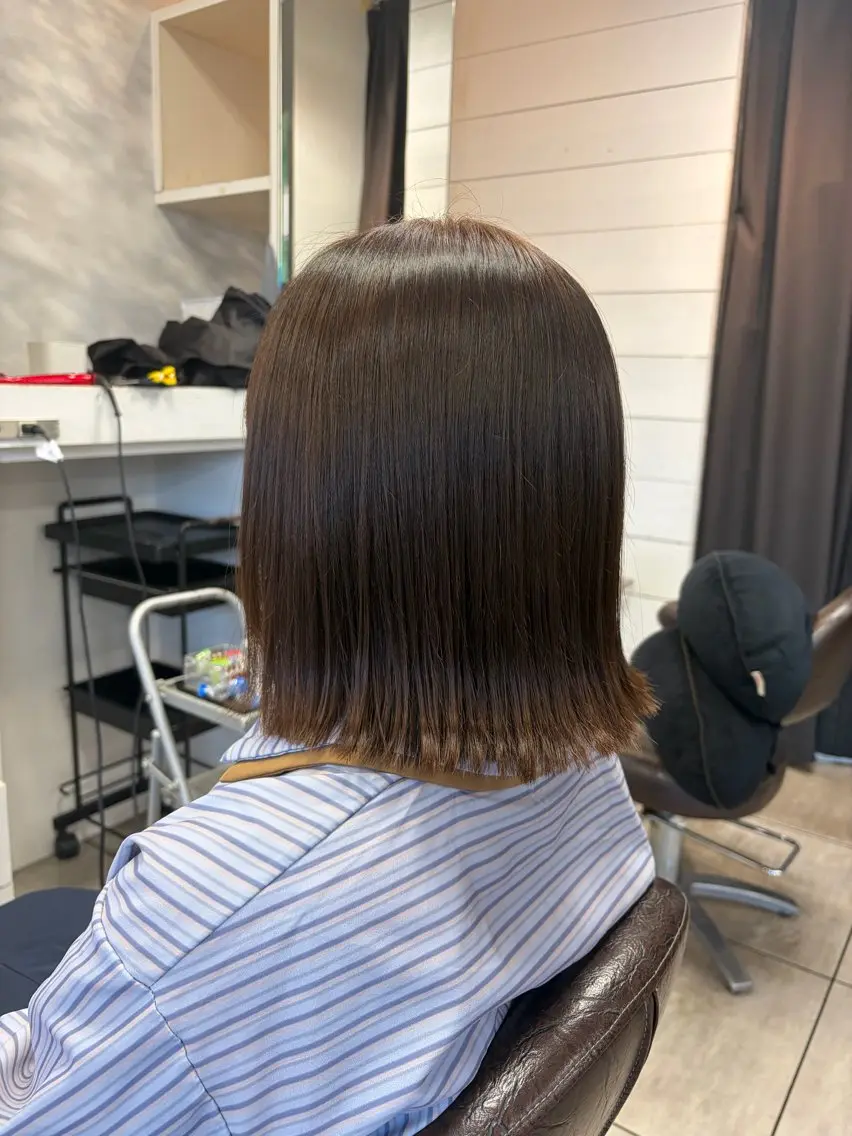 ミディアム ボブ 外ハネヘア カット ヘアカラー レイヤーカット🎀 よしいあまねのヘアスタイル