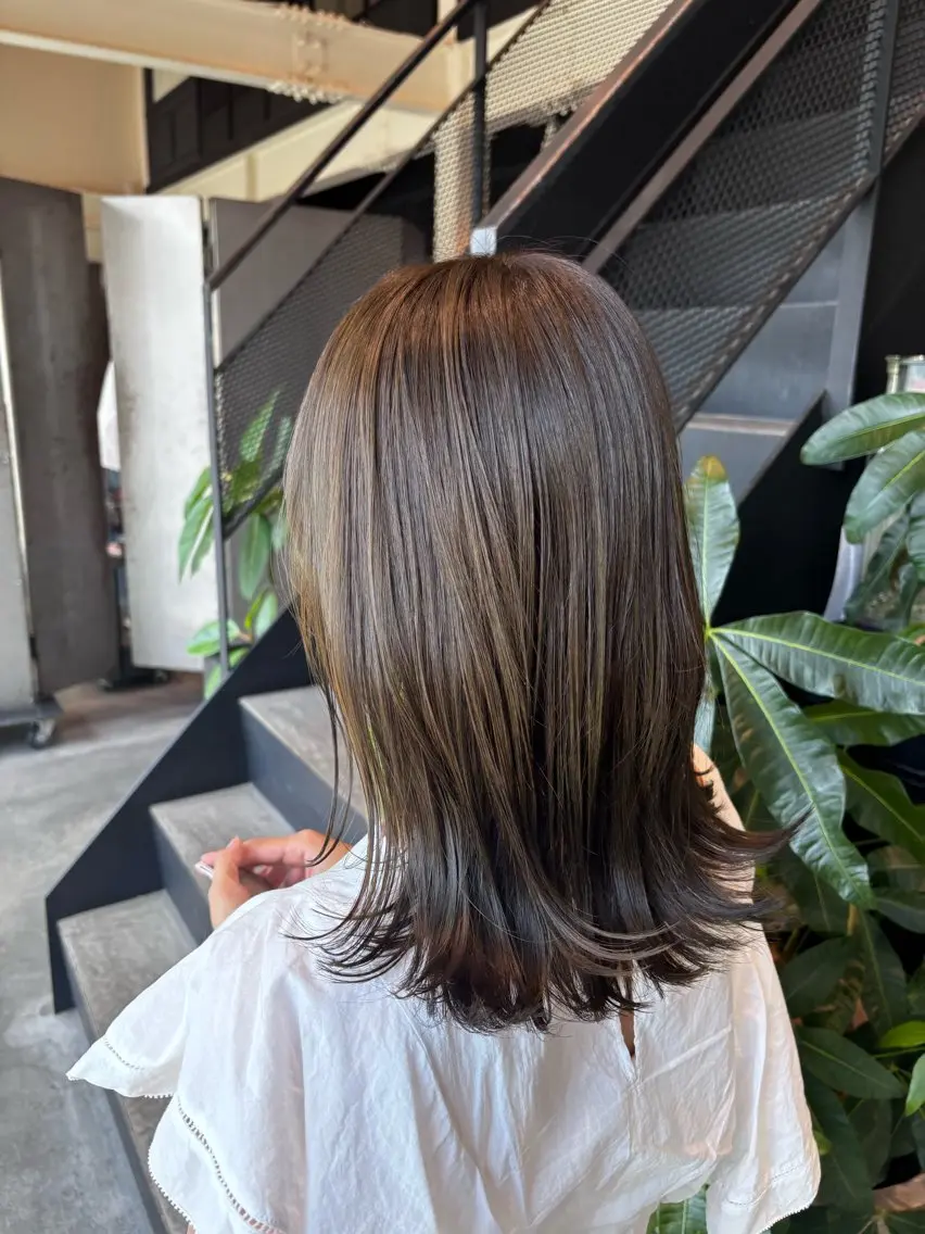 ミディアム カット ヘアカラー 竹田 佳奈のヘアスタイル
