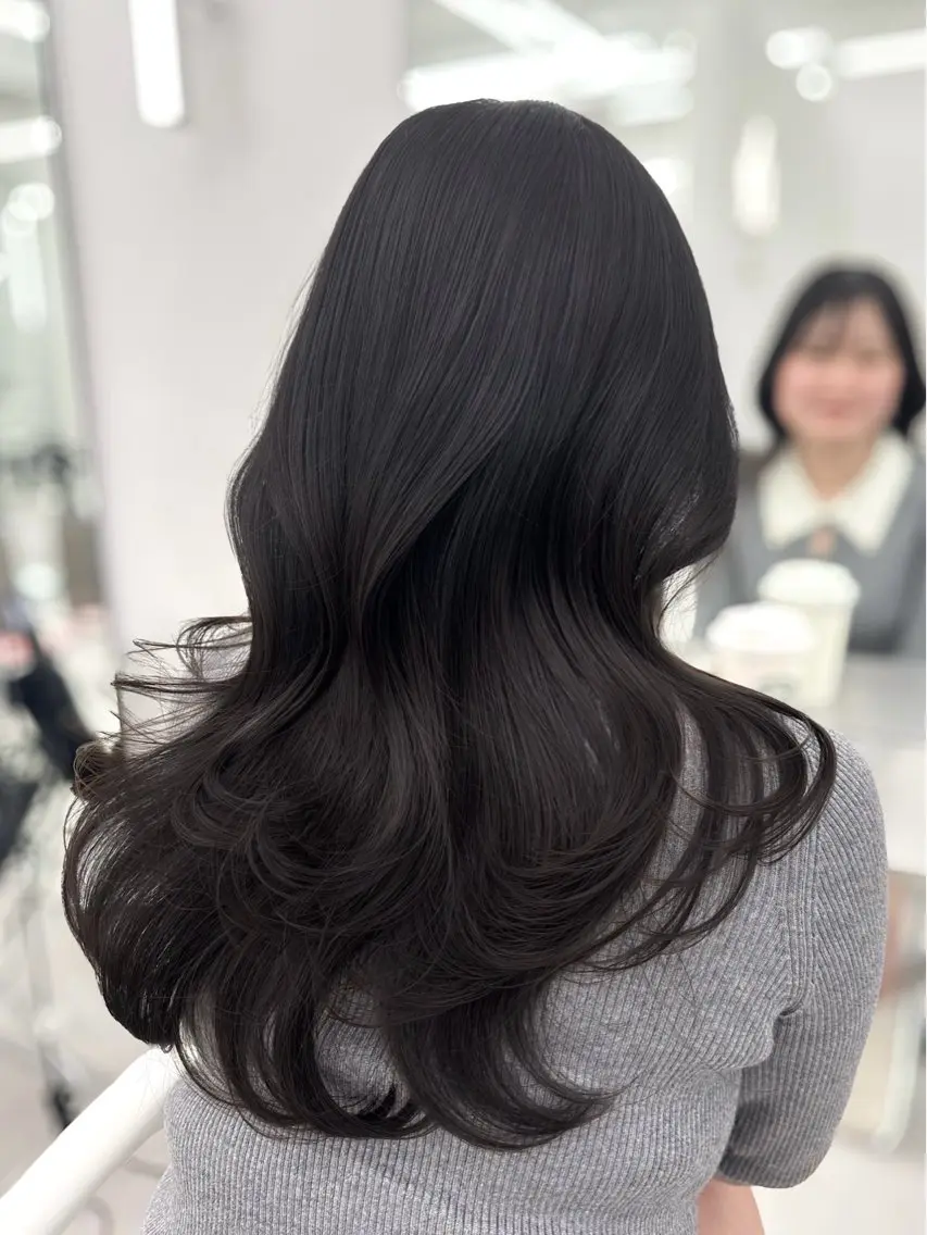 ロング カラー アッシュ アッシュグレー アッシュグレージュ ベージュカラー 透明感カラー カット ヘアカラー トリートメント 韓国ヘア🇰🇷× 髪質改善🫧テルのヘアスタイル