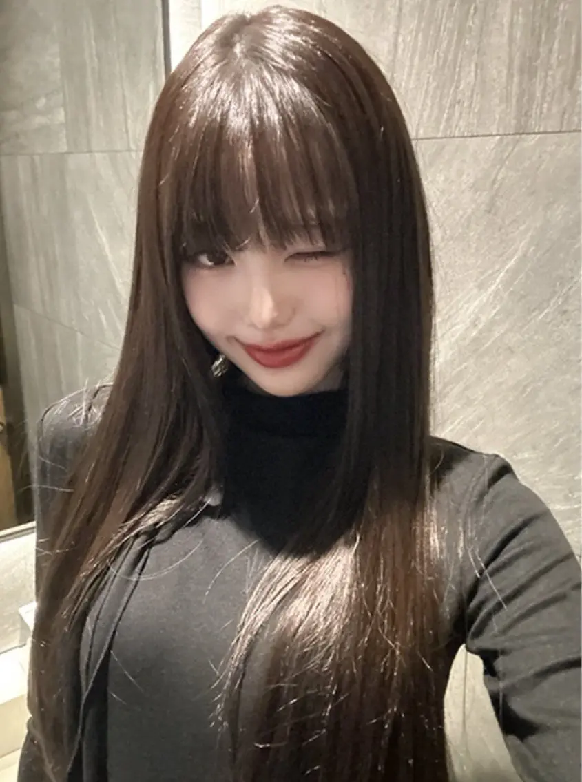 ロング カラー ブリーチ ケアブリーチ 透明感カラー ダブルカラー ブリーチなしカラー nonoka オリーブ/レイヤーのヘアスタイル