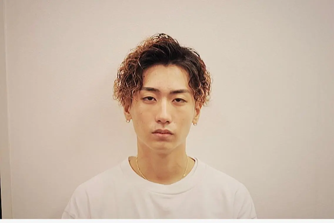 ミディアム パーマ メンズ パーマ 前田賢生 ご新規様はNGのヘアスタイル
