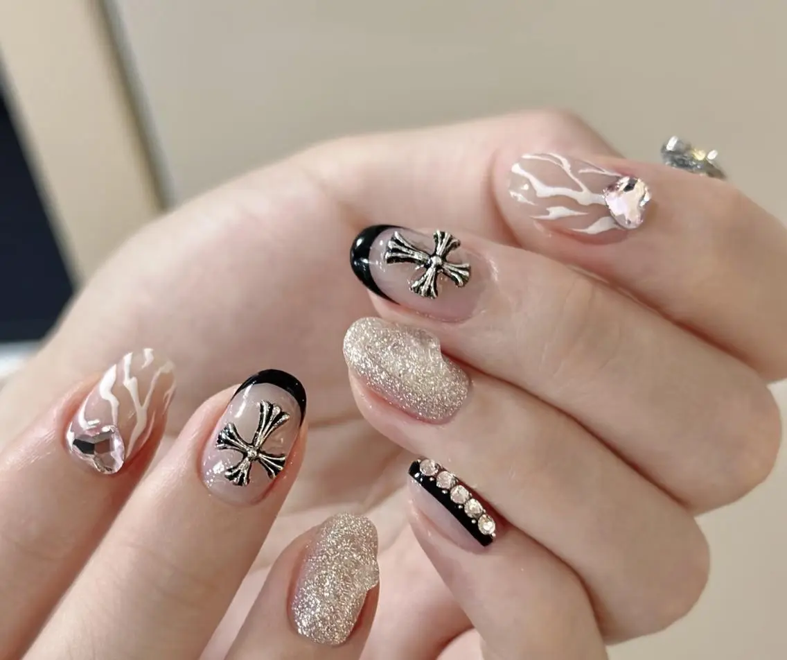 ネイル ハンドネイル 🎀 Ayaka_nailのネイルデザイン