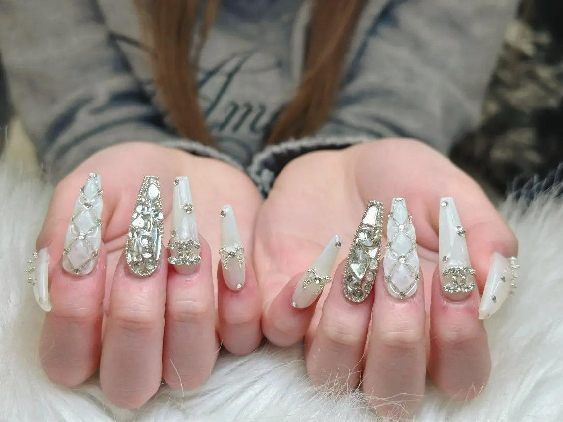 ネイル アートネイル 成人式 ジェルネイル ニュアンスネイル 夏ネイル ハンドネイル Nienail_ Luxeのネイルデザイン