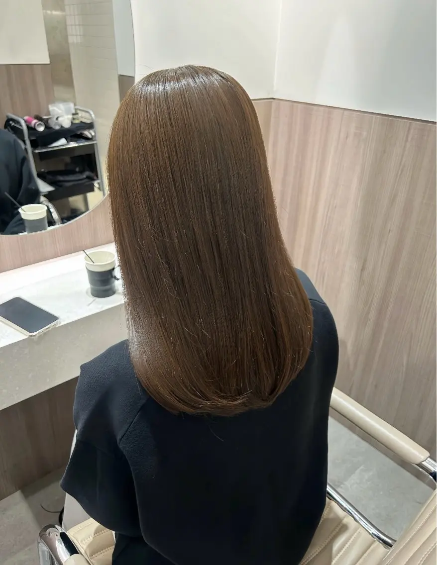 セミロング カラー ヘアアレンジ メンズ 透明感×艶髪 🫒maki🎀のヘアスタイル