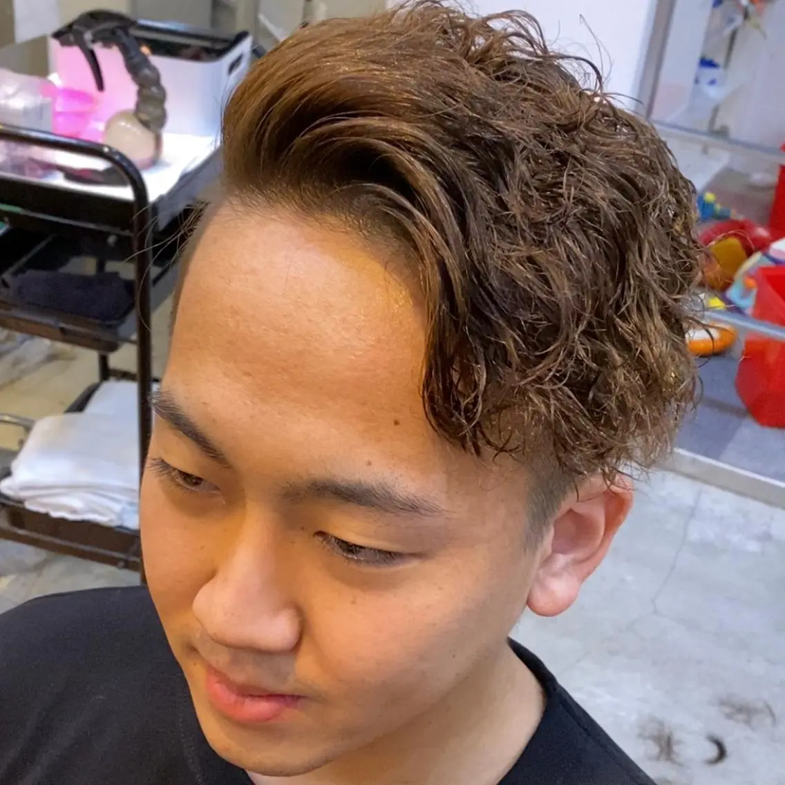 ショート パーマ メンズ メンズパーマ 外国人風カラー スパイラルパーマ カット ヘアカラー ヘッドスパ メンズ/韓国レイヤー /透明感カラー那須野のヘアスタイル