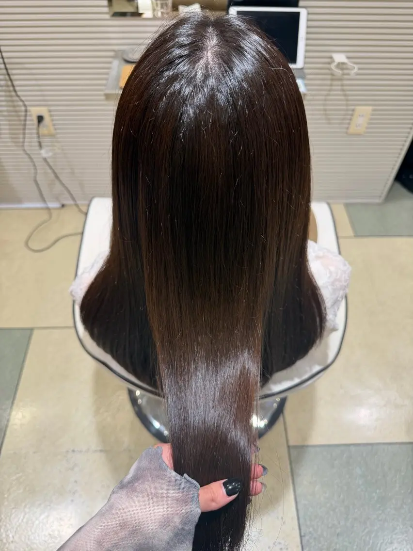 【人気𝐍𝐨. 𝟏】カット+艶カラー+髪質改善ヘアエステ ¥20350→¥13900の写真