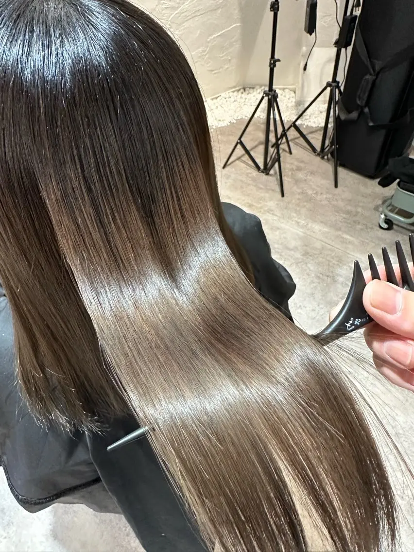 ロング カラー バレイヤージュ ブリーチ ケアブリーチ ダブルカラー イヤリングカラー 美髪質改善✨ 縮毛矯正✨HIDEのヘアスタイル
