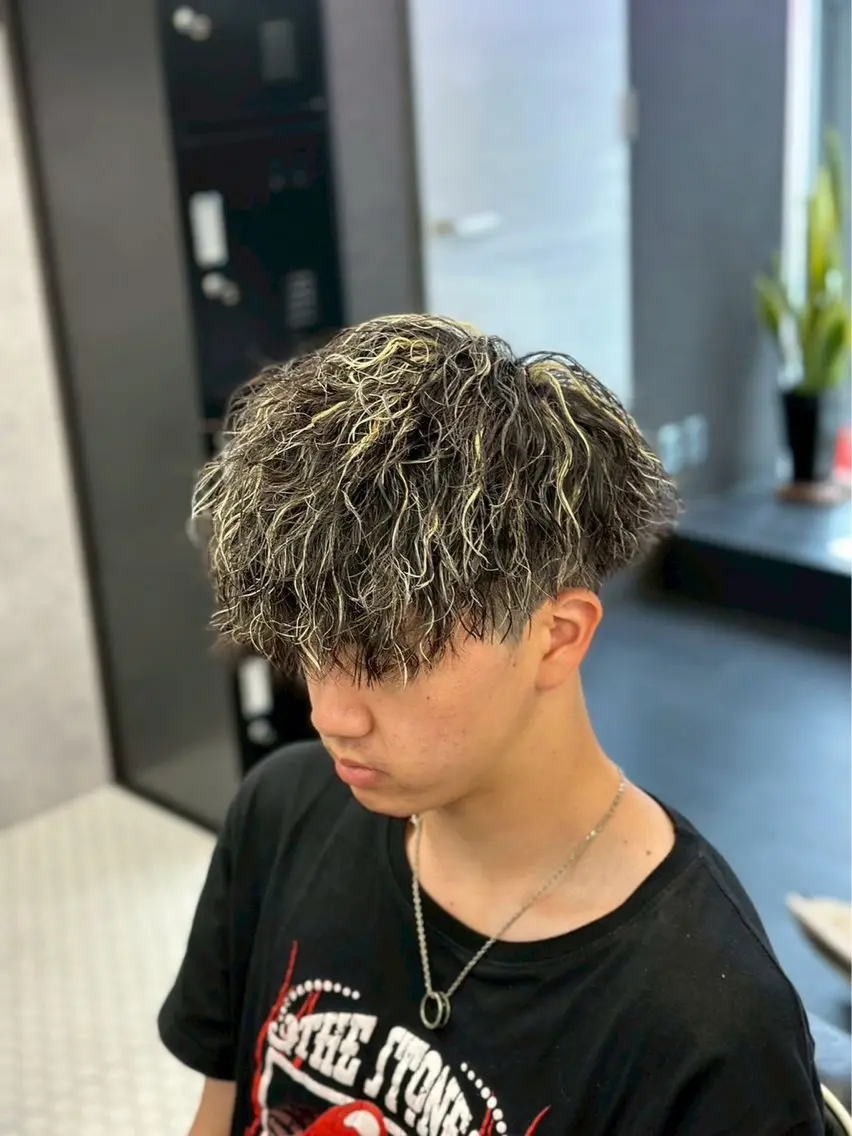 ショート カット パーマ ⚡️RIPLAY⚡️ 村山壘希のヘアスタイル