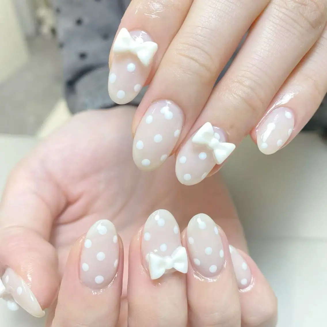 ネイル ハンドネイル フットネイル ハンドケア AngelChris ビューティーサロンのネイルデザイン