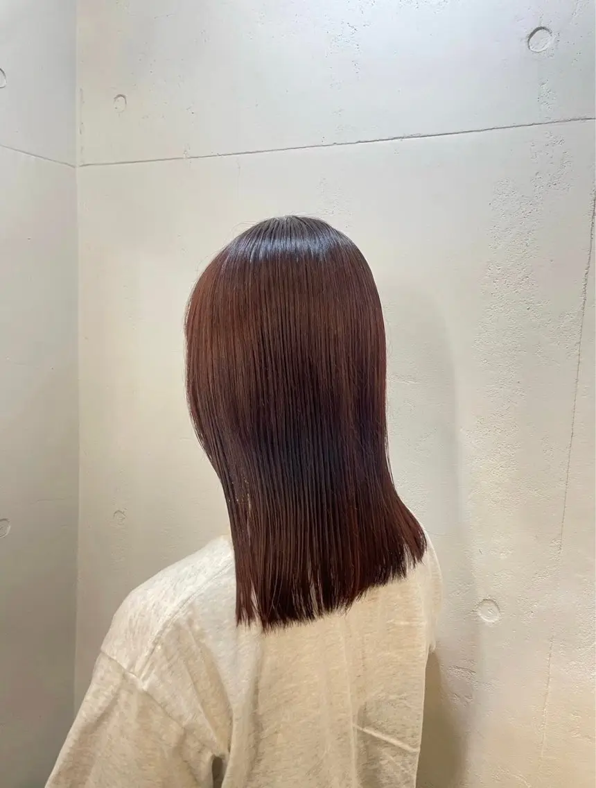 セミロング カラー 顔まわりレイヤー 透明感カラー🩵🩵のヘアスタイル