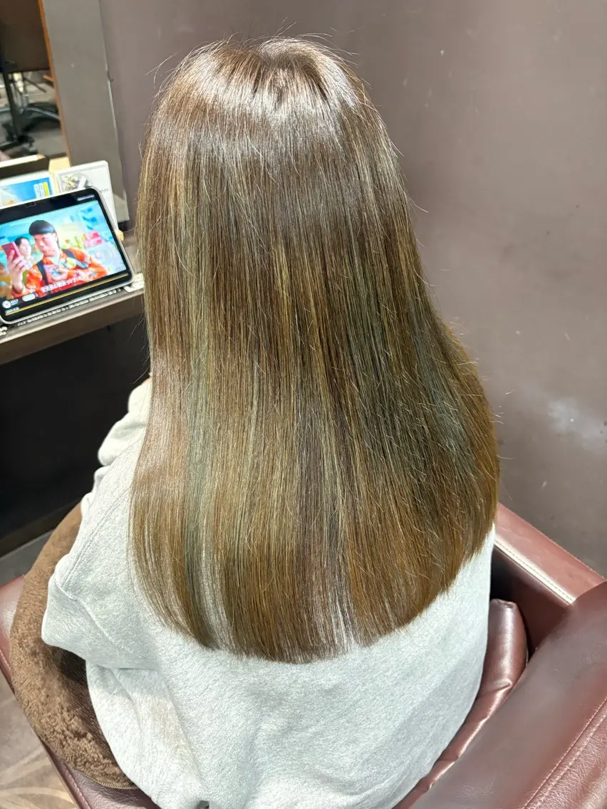 ロング カラー 小池 穂果/ 府中のヘアスタイル