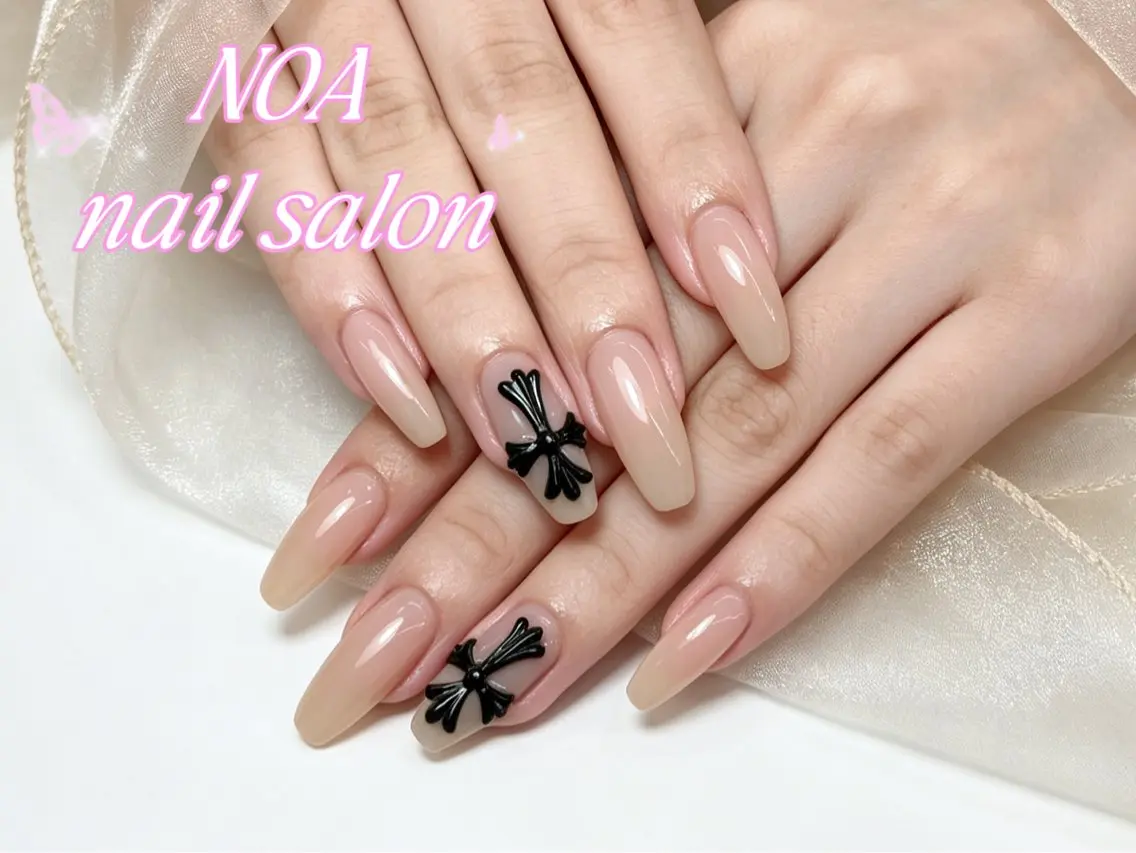 ネイル 長さ出し フレンチネイル ジェルネイル ガーリー キラキラネイル ハンドネイル Noa Nail みつきのネイルデザイン
