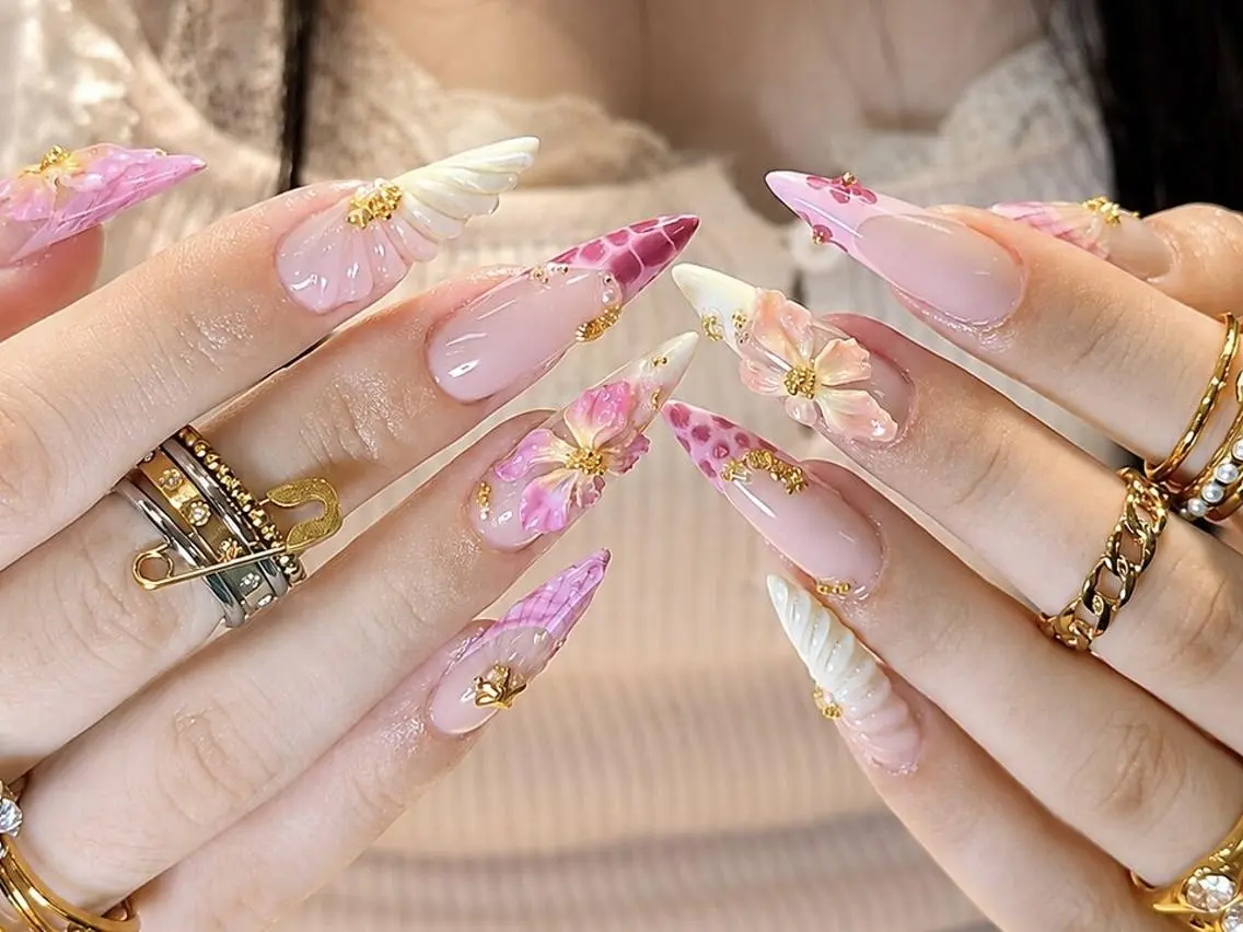 ネイル Melia Nailsのネイルデザイン