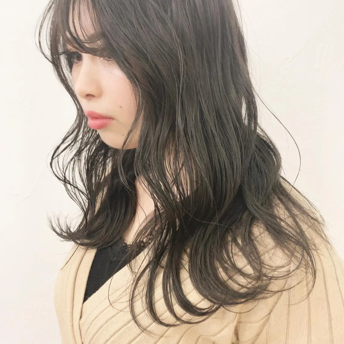 ロング カラー ネイル ハイトーンボブ 前田 表参道　グレージュのヘアスタイル