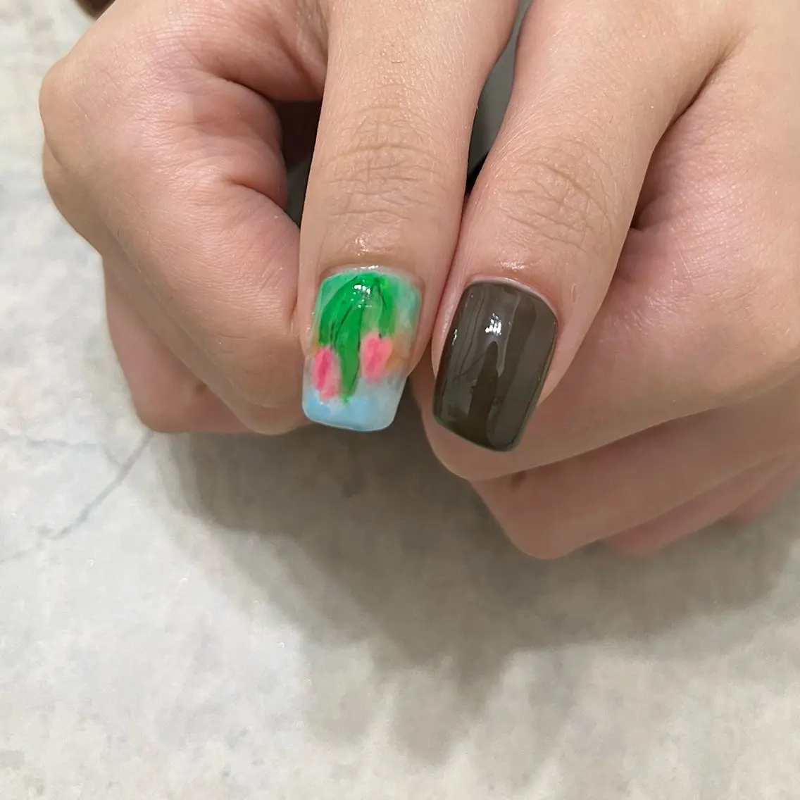 ネイル グリーン ハンドネイル vegh. nail/阿波座のネイルデザイン
