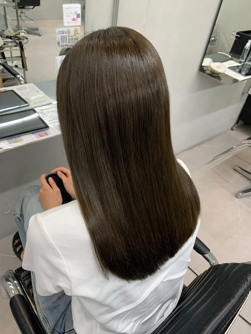 ロング カラー io NANAのヘアスタイル