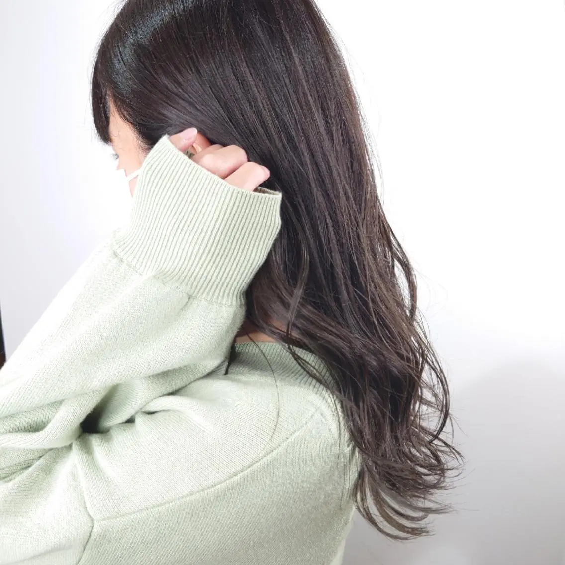 セミロング カット ヘアカラー トリートメント ブリーチなしで透明感 カラー松内真太のヘアスタイル
