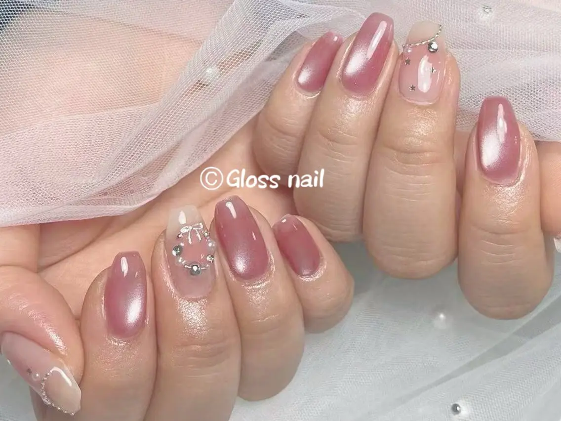 ネイル アヤカ☘️Gloss nailのネイルデザイン