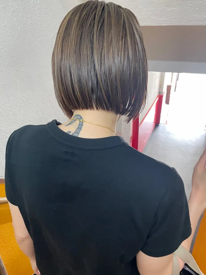 ショート カラー ハイライトカラー ハイライト カット ヘアカラー トリートメント ayane⭐️ボブ・ ショート・パーマのヘアスタイル