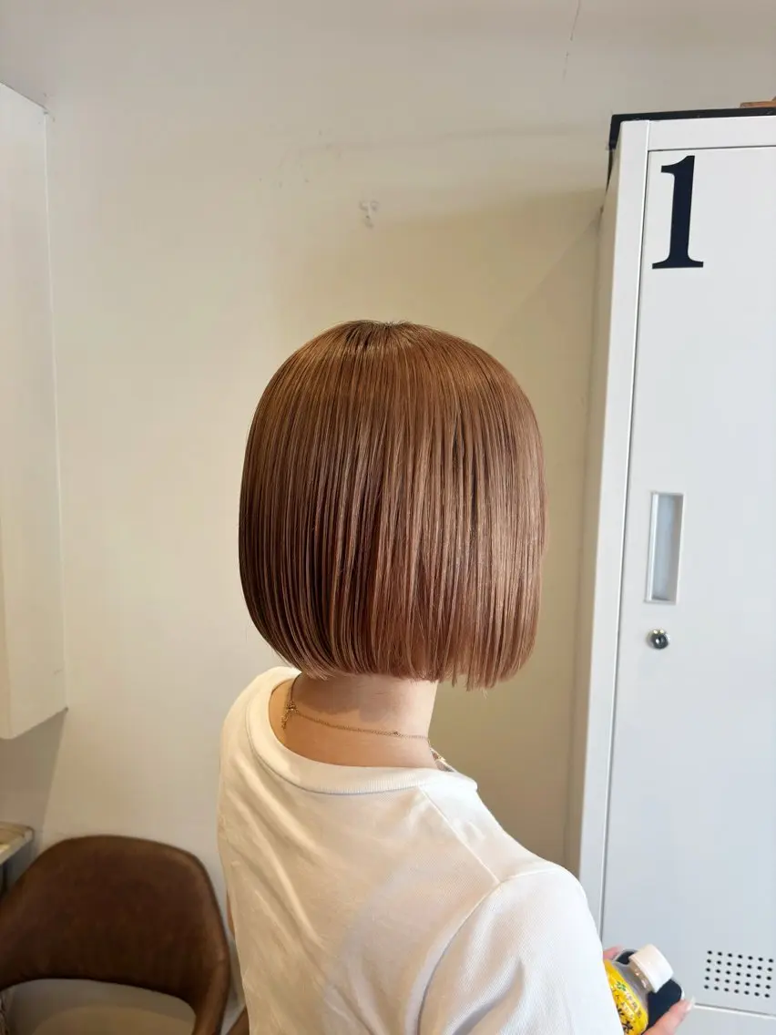 ショート カラー カット ヘアカラー トリートメント EIGHT新宿 新井彩斗のヘアスタイル