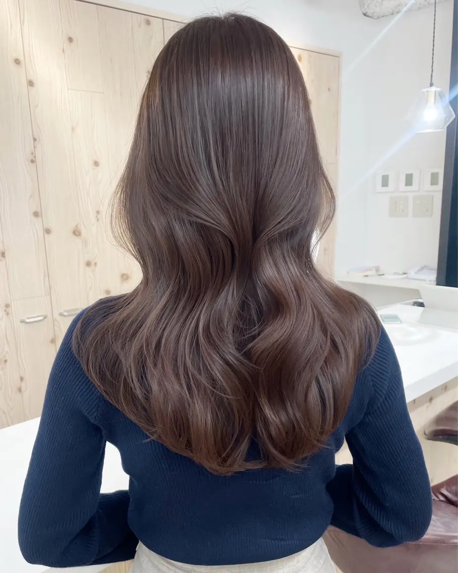 ロング カラー カット ヘアカラー トリートメント ヘアセット 新宿/韓国ヘア/ 髪質改善ストレートのヘアスタイル