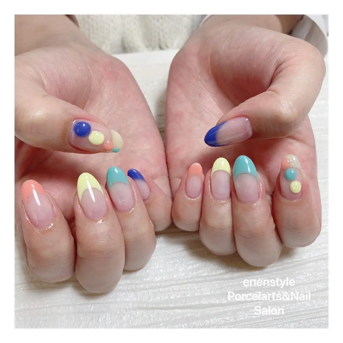 ミディアム ネイル ハンドネイル 🐾enen style 🐾のネイルデザイン