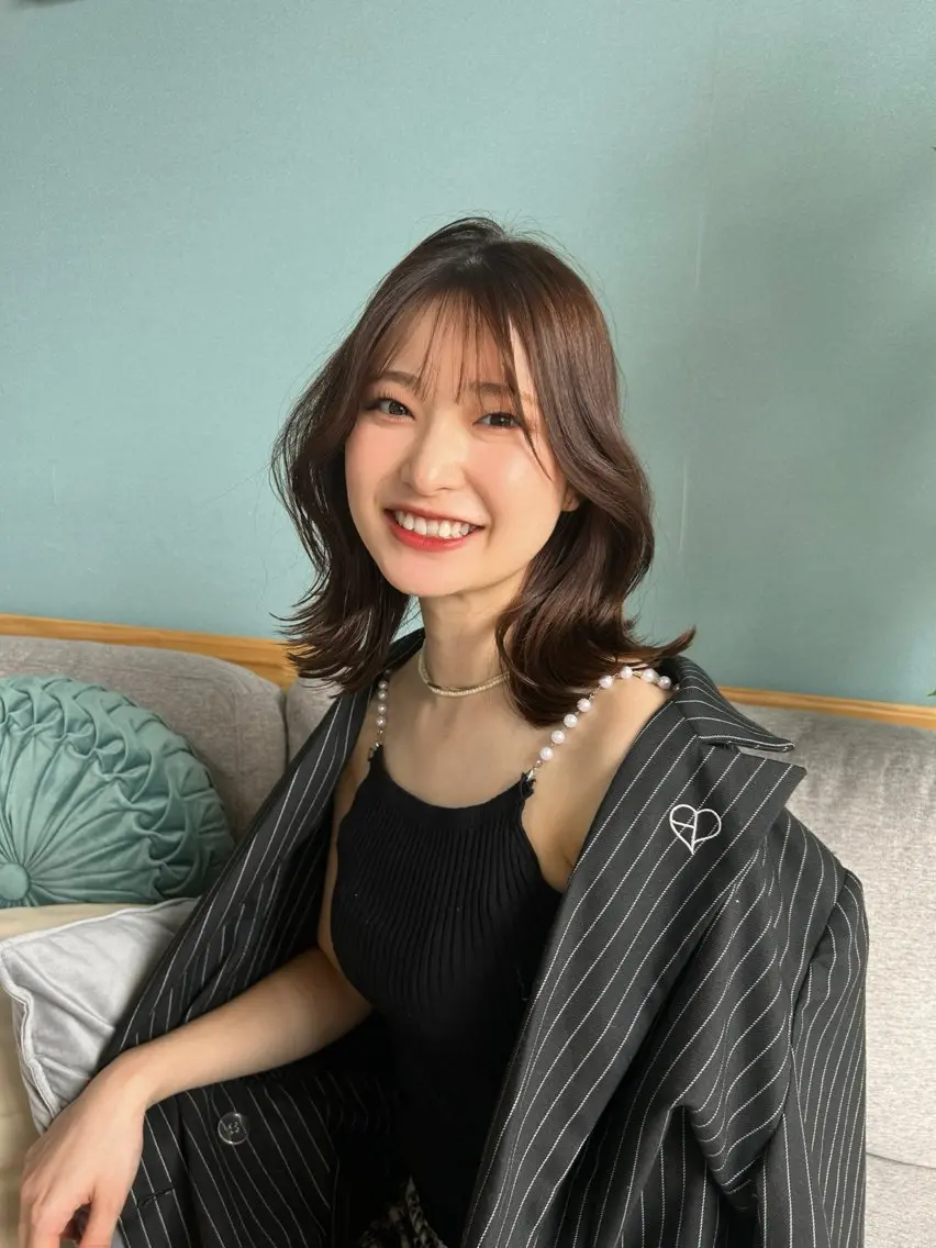 ミディアム カット トリートメント ヘアセット 韓国風🤍 イワサキ　リコ🍒のヘアスタイル