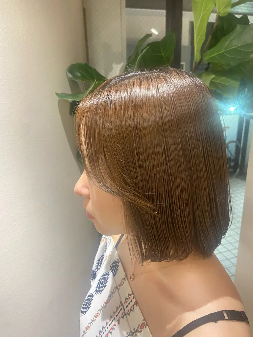 ミディアム ボブ 艶髪矯正|ダイオウ シュナのヘアスタイル