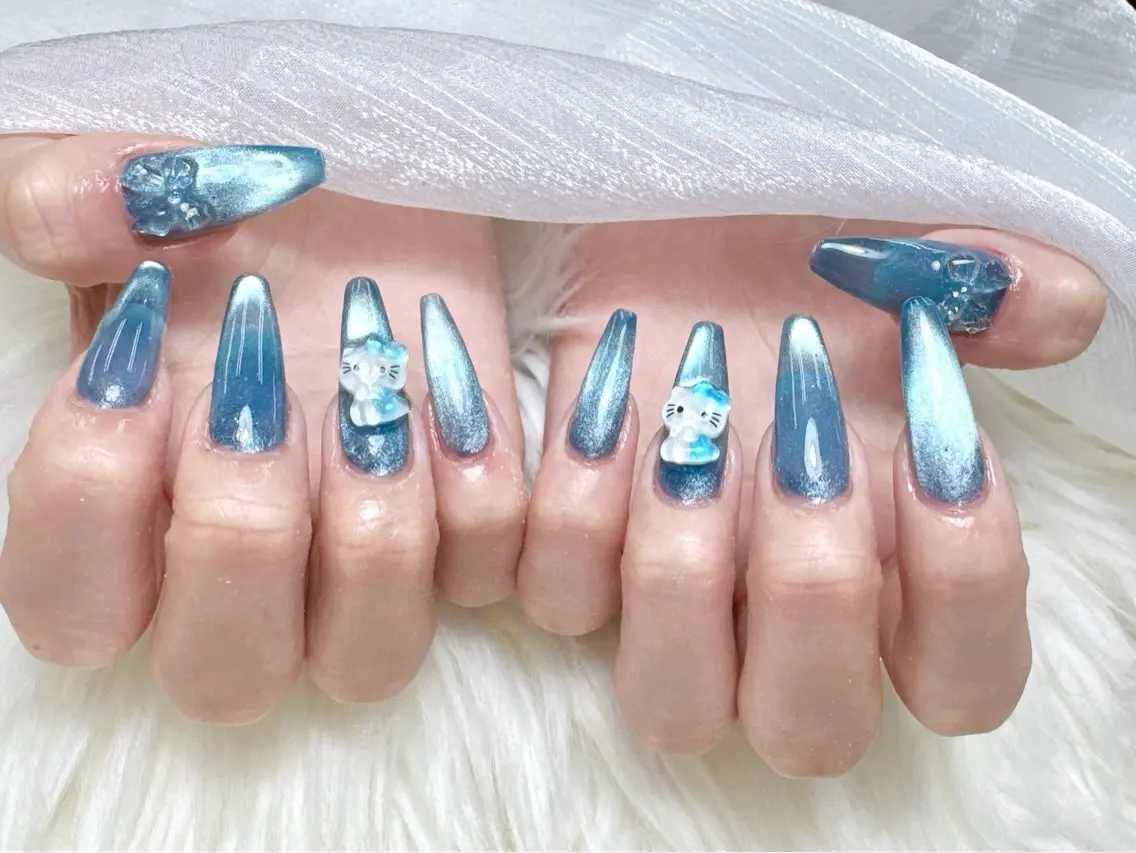 ネイル フレンチネイル グラデーション 韓国ネイル マグネットネイル ミラーネイル ハンドネイル ハンドケア Hara Nail 【持ち込みOK】のネイルデザイン