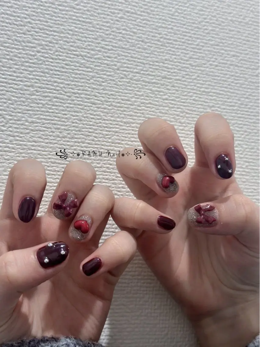 ネイル チークネイル フレンチネイル グラデーション キラキラネイル 韓国ネイル ハンドネイル RAMU Nail 恵比寿店のネイルデザイン