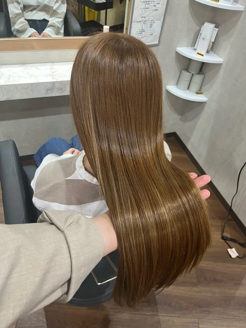 ロング カラー ベージュカラー カット ヘアカラー トリートメント 髪質改善特化 長澤友哉のヘアスタイル