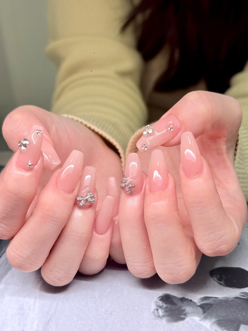 ネイル 長さ出し ジェルネイル ガーリー キラキラネイル 韓国ネイル ハンドネイル Kaki ちゃんのネイルデザイン