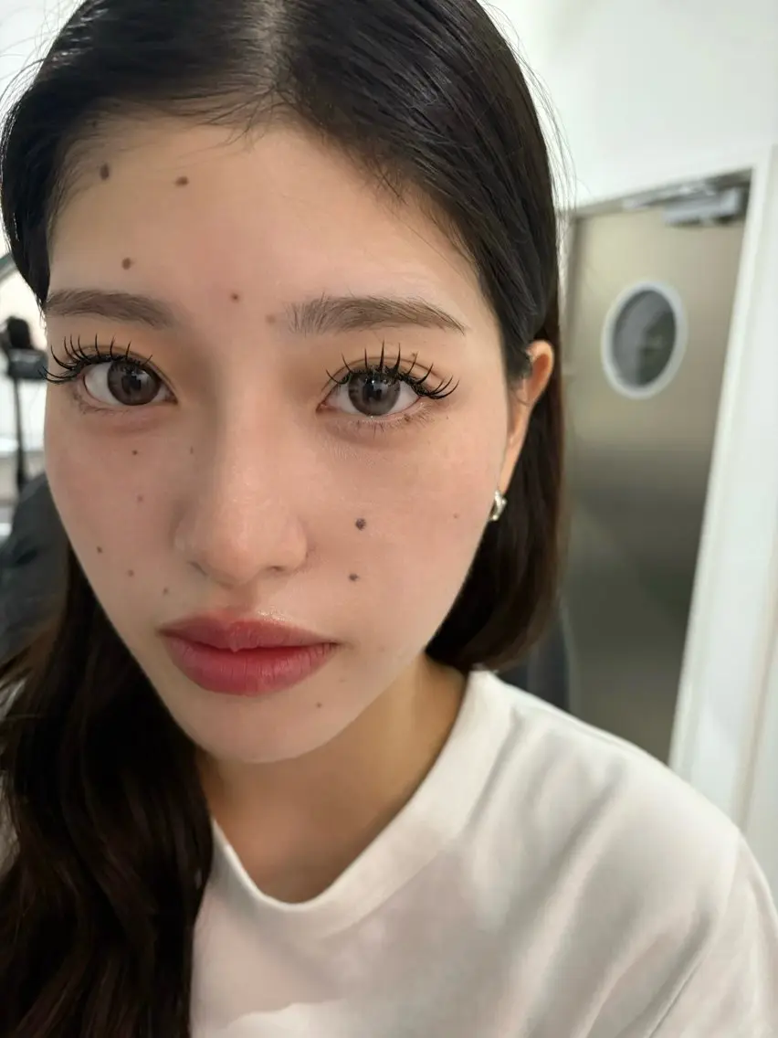 【まつエク 140本】フラットラッシュ★オフ込み◎カラー変更3色まで可能💌の写真