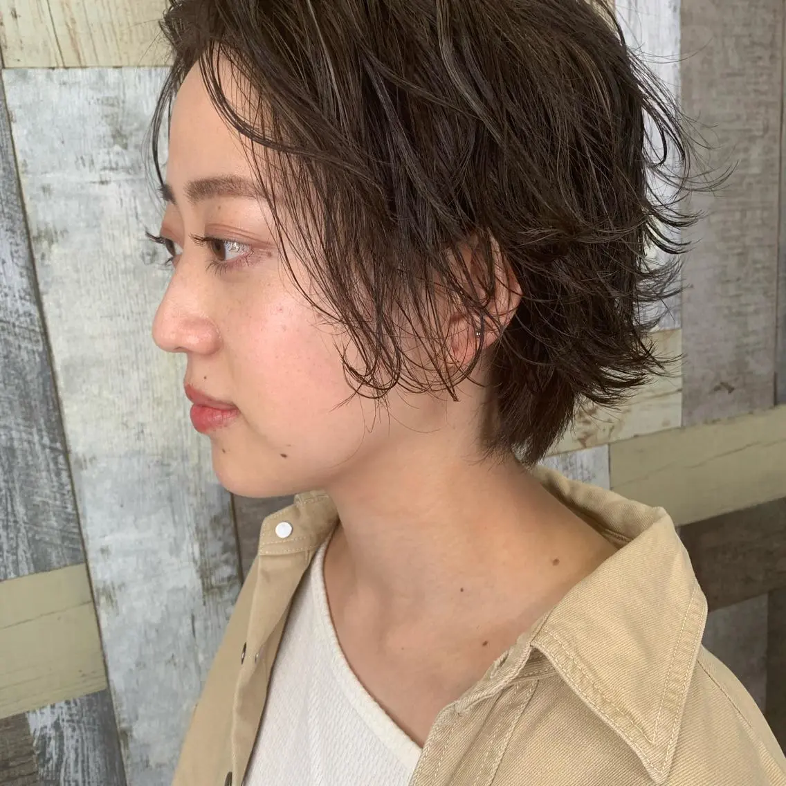 ショート ヘアカラー 袴田 伊代のヘアスタイル