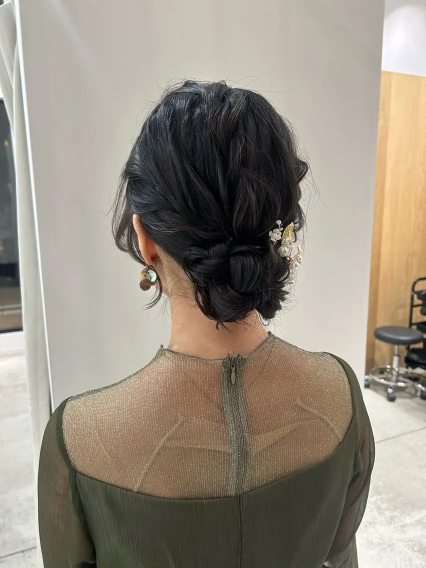 セミロング カラー ヘアアレンジ ヘアセット yuka .のヘアスタイル
