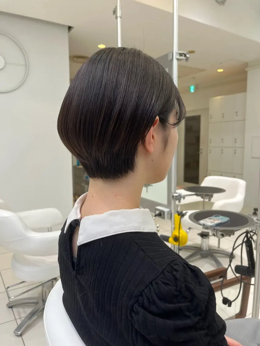 ショート カット kaho.🌿 ショートヘア⭐️のヘアスタイル