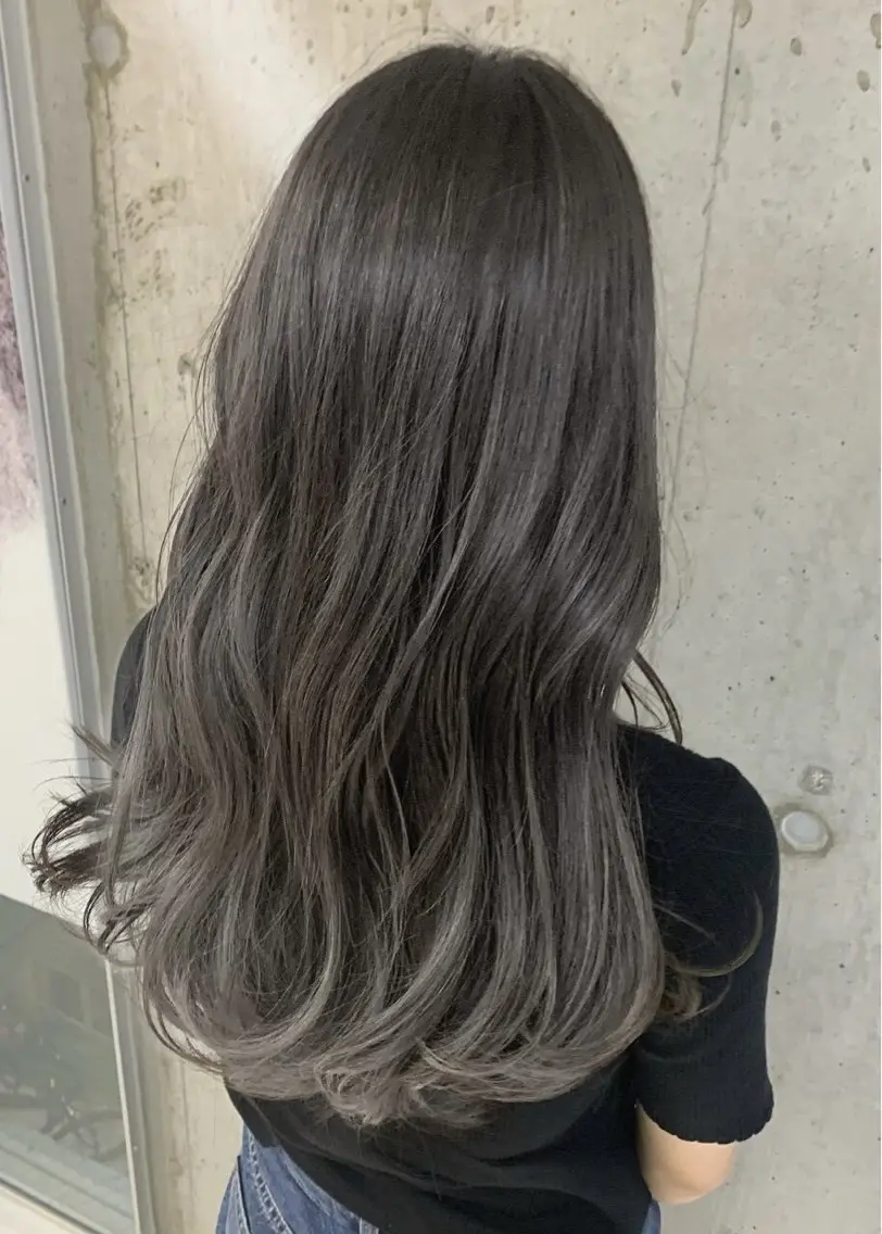 ロング カット ヘアカラー トリートメント Lino by hoNuaのヘアスタイル