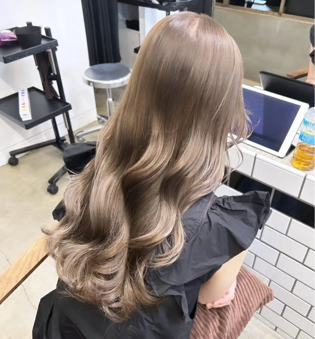 カラー 透明感カラー×艶髪 🍒Mihoのヘアスタイル