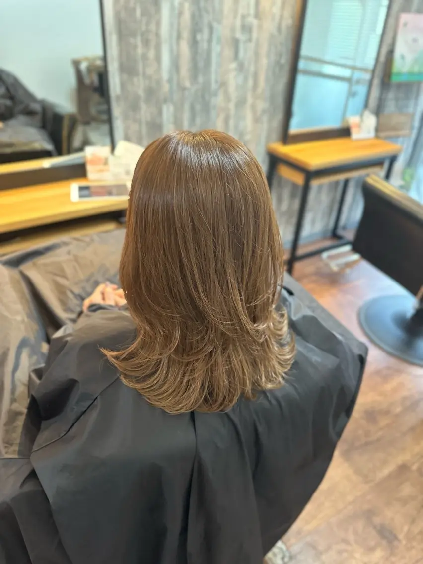 セミロング カラー レイヤーカット カット ヘアカラー Luzir⭐︎ GEN⭐︎のヘアスタイル
