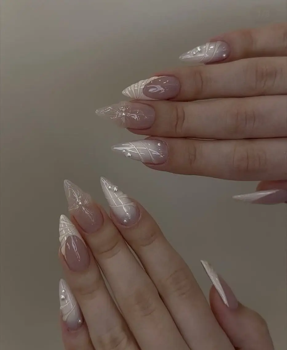 ネイル 韓国ネイル マグネットネイル 持ち込み Dyo Nail_Royalのネイルデザイン