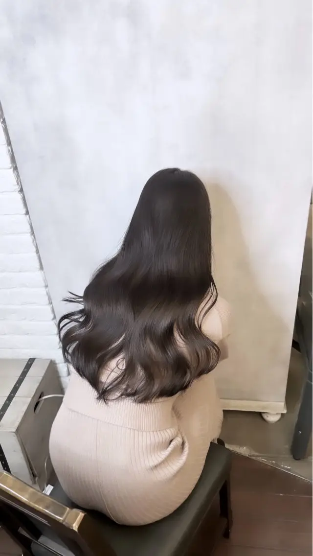カラー 川﨑 未稀のヘアスタイル