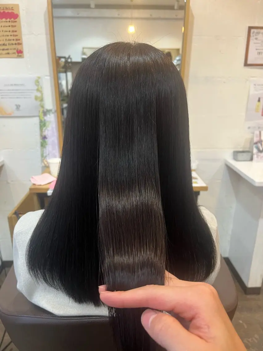 セミロング 伸ばしかけ 縮毛矯正 鶴 章英のヘアスタイル