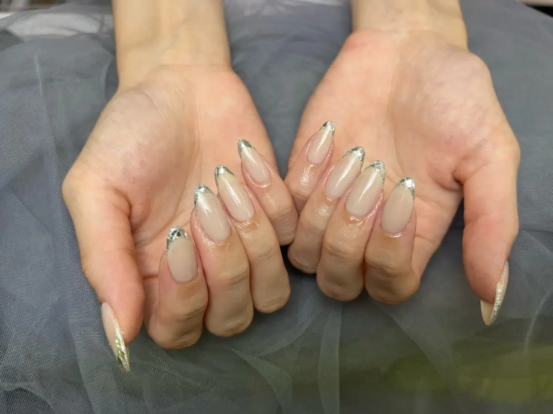 ネイル フレンチネイル ガラスフレンチ ToliyDeliy Nail Salonのネイルデザイン